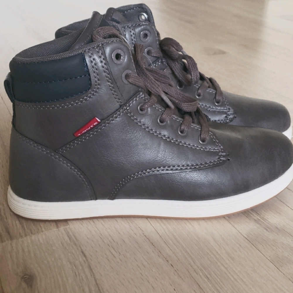 NWOT LEVI'S Kids Boys Padded Lace Up Boots High Top Size 3 Gray